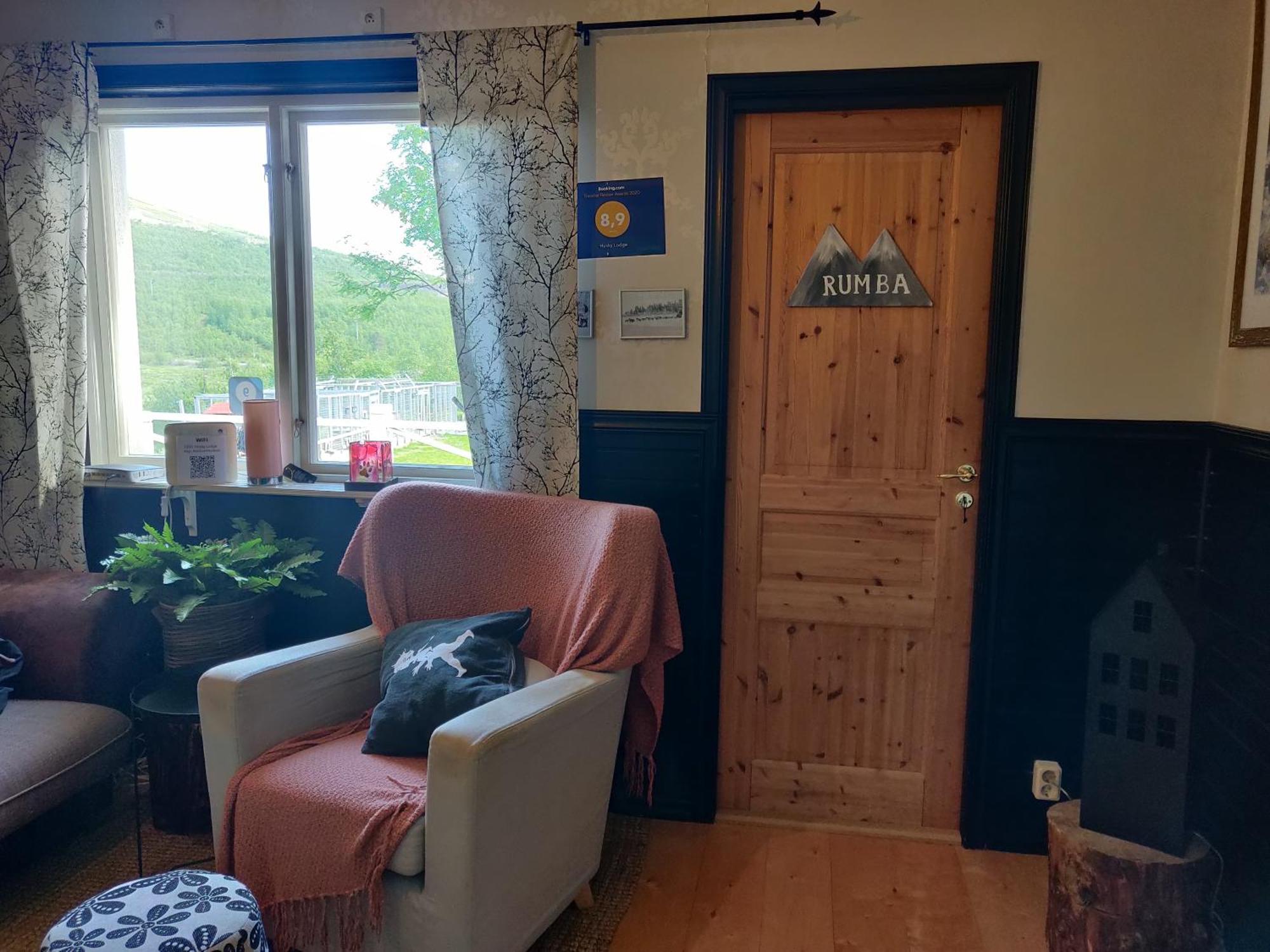 Husky Lodge Hostel Kiruna Eksteriør billede